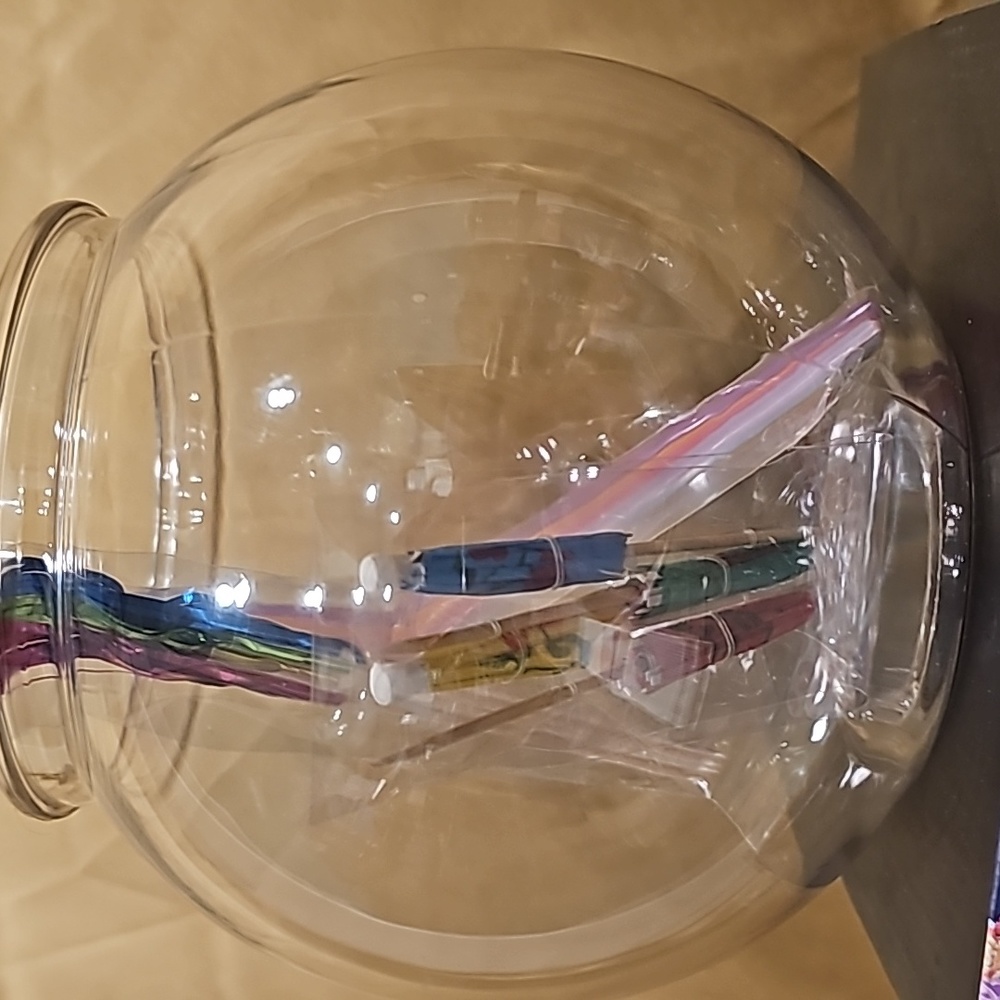 Two liter Fish Bowl Cocktail set in New in box umbrellas streamers straws … - Picture 4 of 8